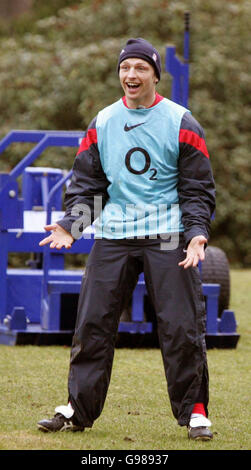 Matt Dawson, d'Angleterre, lors d'une séance d'entraînement au parc Pennyhill, Bagshot, Surrey, le mercredi 8 mars 2006. L'Angleterre joue la France dans les RBS 6 Nations au Stade de France dimanche. APPUYEZ SUR ASSOCIATION photo. Le crédit photo devrait se lire: Tim Ockenden/PA Banque D'Images