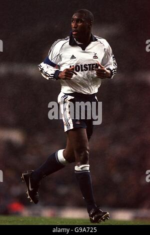 Football - FA Carling Premiership - Tottenham Hotspur / Liverpool. Sol Campbell, Tottenham Hotspur Banque D'Images