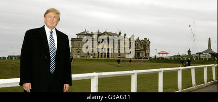 Donald Trump, magnat DES affaires AMÉRICAIN, au Old course de St Andrews, en Écosse. Banque D'Images