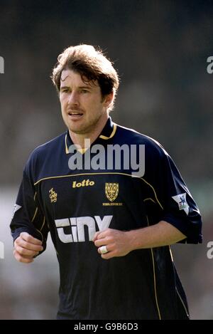 Football - FA Carling Premiership - Leeds United / Wimbledon. Alan Kimble, Wimbledon Banque D'Images