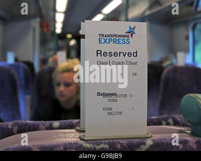 Transpennine Express sur réservation, jusqu'à la gare de York de Liverpool, Angleterre, Royaume-Uni Banque D'Images