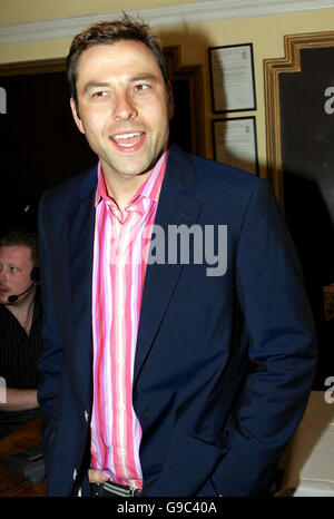 David Walliams arrive pour Grand Classics Rocks Londres, sous l'égide du légendaire bassiste Paul Simonon du Clash, au Electric Cinema, Portobello Road, Londres. APPUYEZ SUR ASSOCIATION photo. Photo Date: Lundi 5 juin 2006. Le film que Paul a choisi pour l'événement était le chef-d'œuvre de Graham Greene, Brighton Rock. APPUYEZ SUR ASSOCIATION photo. Le crédit d'image devrait se lire: Matt Writtle/PA Banque D'Images