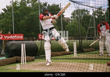 Cricket - Premier test d'assurance Cornhill - Angleterre / Antilles - filets. Le capitaine d'Angleterre Nasser Hussain dans les filets Banque D'Images