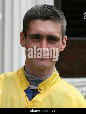 Courses hippiques - York.Jockey Paul Mulrennan à l'hippodrome de York. Banque D'Images