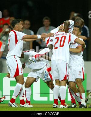 Football - Coupe du Monde de la FIFA 2006 - Groupe H - Espagne / Tunisie - Gottlieb-Daimler-Stadion Banque D'Images