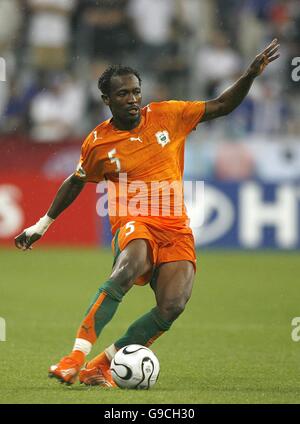 Football - coupe du monde de la FIFA 2006 Allemagne - Groupe C - Côte d'Ivoire / Serbie et Monténégro - Allianz Arena. Didier Zokora, Côte d'Ivoire Banque D'Images