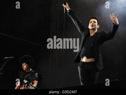 Dave Gahan de Depeche mode se présentant au O2 Wireless Festival à Hyde Park, dans le centre de Londres, dimanche 25 juin 2006. Banque D'Images