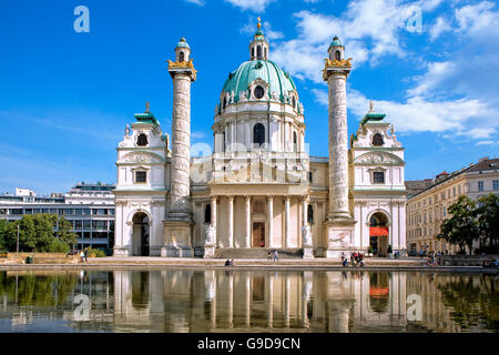 La Karlskirche à Vienne Banque D'Images