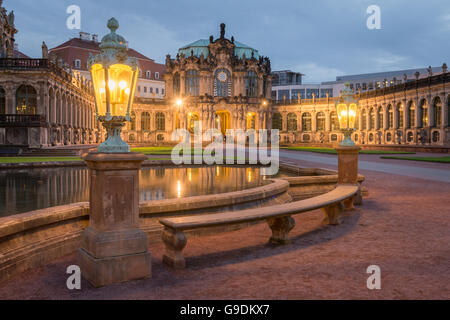 Le Zwinger est un palais à Dresde, construire dans un style Rococo Banque D'Images