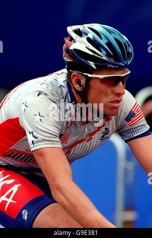 Jeux olympiques de Sydney 2000 - Cyclisme - course sur route pour hommes. Lance Armstrong aux États-Unis Banque D'Images