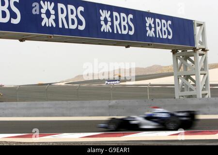 Course automobile Formula One - Grand Prix de Bahreïn - course - Bahreïn. Mark Webber (AUS) Williams FW28 Banque D'Images