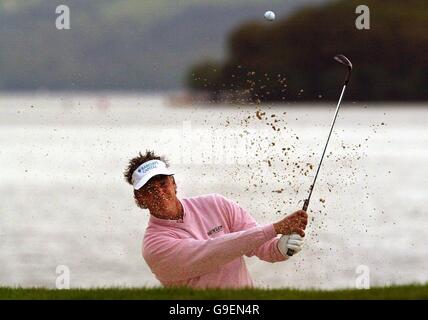 Golf - Barclays Scottish Open - Loch Lomond - première partie.Darren Clarke, en Irlande du Nord, en action le 17 lors de la première partie de l'Open d'Écosse de Barclays au Loch Lomond. Banque D'Images