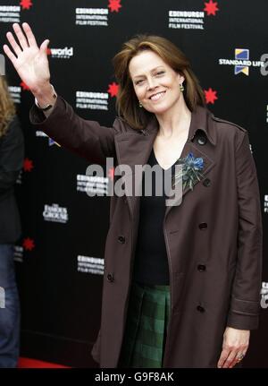 Sigourney Weaver arrive au Cinema World d'Édimbourg pour promouvoir son nouveau « gâteau au vent », qui est présenté en première au Festival international d'Édimbourg. Banque D'Images