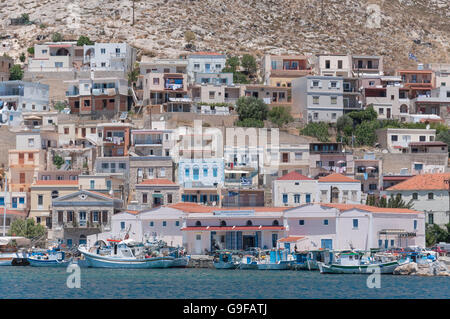 Vue sur le port, Pothia (Pothaia), Kalymnos, Dodecanese, Région de l'Egée du Sud, Grèce Banque D'Images