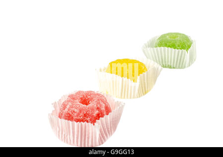 Gelée de fruits confits colorés isolated on white Banque D'Images