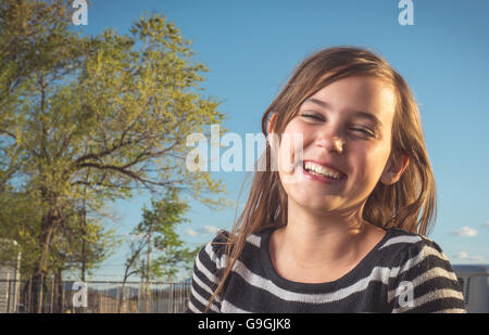 Smiling girl de 11 ans. Banque D'Images