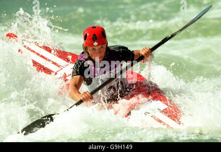 Canoë - Jeux Olympiques de Sydney 2000 - finale féminine de slalom K1. Margaret Langford, Canada Banque D'Images