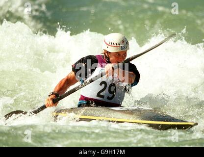 Canoë - Jeux Olympiques de Sydney 2000 - finale féminine de slalom K1. Rebecca Giddens, États-Unis Banque D'Images