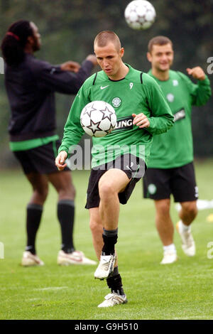 Soccer - entraînement celtique - terrain d'entraînement de Barrowfield.Kenny Miller, du Celtic, pendant une séance d'entraînement au terrain d'entraînement de Barrowfield, à Glasgow. Banque D'Images