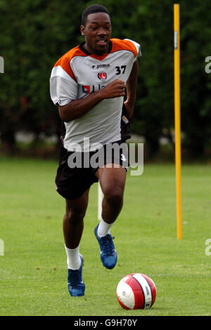 Soccer - Charlton Athletic Training - Sparrows Lane. James Walker, Charlton Athletic Banque D'Images