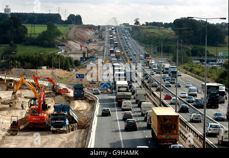 289 millions de mesures pour élargir la M1 dans le Hertfordshire et le Bedfordshire. Banque D'Images