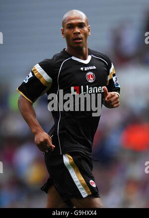 Football - FA Barclays Premiership - Aston Villa / Charlton Athletic - Villa Park. Marcus Bent, Charlton Athletic Banque D'Images