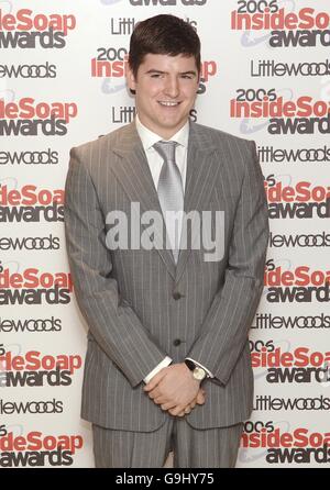 Inside SOAP Awards 2006, Floridita. James Alexandrou arrive pour les prix Inside SOAP. Banque D'Images