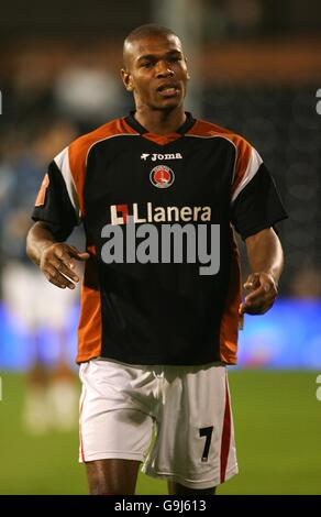 Soccer - FA Barclays Premiership - Charlton Athletic v Fulham - The Valley.Marcus Bent, Charlton Athletic Banque D'Images