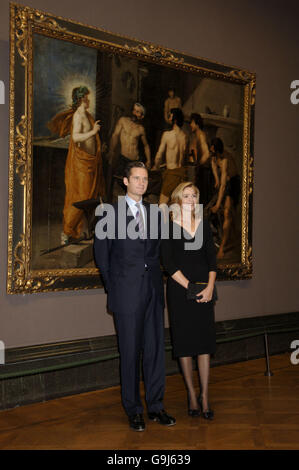 . . HRH l'Infanta Dona Cristina, fille du roi Carlos d'Espagne, et son mari Inaki Urdangarin, lors d'un aperçu privé de l'exposition Velazquez, à la Galerie nationale de Trafalgar Square, au centre de Londres, Banque D'Images