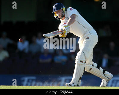 Cricket - Ashes Tour - Nouvelle-Galles du Sud / Angleterre - 2e jour - Sydney Cricket Ground.Andrew Flintooff, de l'Angleterre, est à l'honneur lors du match au Sydney Cricket Ground, Sydney, Australie. Banque D'Images