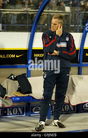 Football - Championnat d'Europe de l'UEFA qualification 2008 - Groupe E - Croatie / Angleterre - Stade Maksimir.Ray Clemence, entraîneur de gardien de but d'Angleterre Banque D'Images