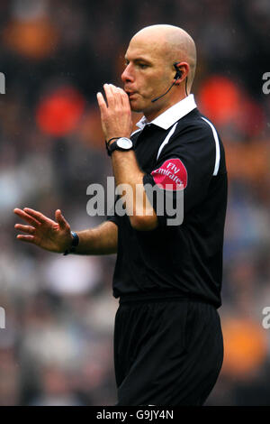 Football - Championnat de la ligue de football Coca-Cola - West Bromwich Albion / Wolverhampton Wanderers - The Hawthornes.Howard Webb, arbitre Banque D'Images