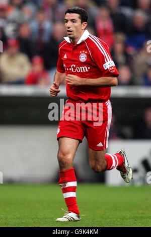 Football - Allemand Bundesliga - Bayern Munich / Hanovre 96 - Allianz Arena. Roy Makaay, Bayern Munich Banque D'Images