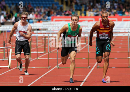 William Sharman, David King & Ross BLANCHARD, men's 110m haies - Chaleur 2, 2016 championnats britannique Alexander Stadium, Birmingham UK. Banque D'Images