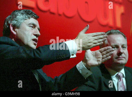 Gordon Brown parle à la conférence du parti travailliste écossais Corran Halls, Oban. Banque D'Images