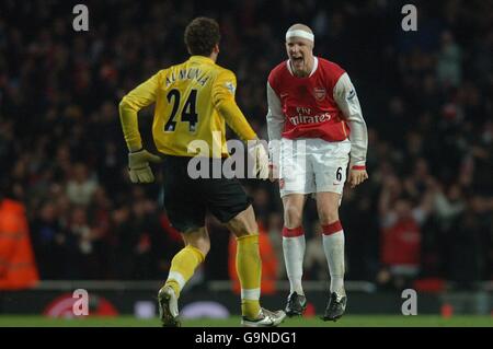Football - Carling Cup - Demi-finale - Arsenal v Tottenham Hotspur - Emirates Stadium Banque D'Images