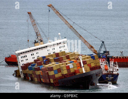 MSC Napoli échoué au large de la côte du Devon Banque D'Images