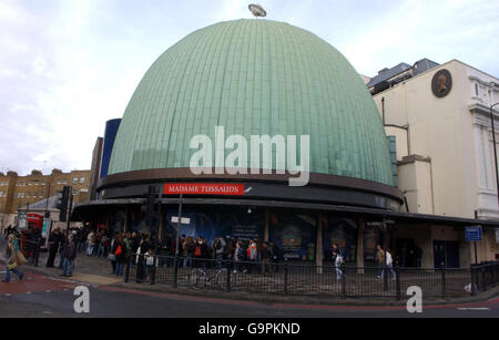 Vue générale de l'extérieur du musée de cire Madame Tussauds sur Marylebone Road, Londres. Banque D'Images