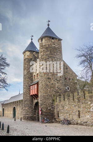 Helpoort porte de la vieille ville dans le centre de Maastricht, Pays-Bas Banque D'Images