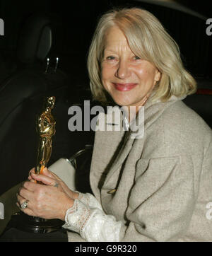 Dame Helen Mirren renvoie à la France Banque D'Images