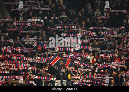 Football - Coupe de l'UEFA - Ronde de 32 - deuxième manche - Paris Saint Germain v AEK Athènes - Parc de la princesse Banque D'Images