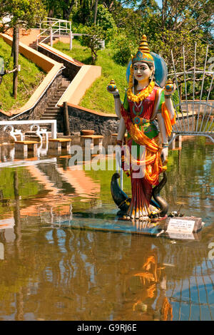 Parvati, épouse de Shiva, Lac de hindous Saint Ganga Talao, Grand Bassin, Ile Maurice, Afrique, Océan Indien / Ganga Talao Banque D'Images