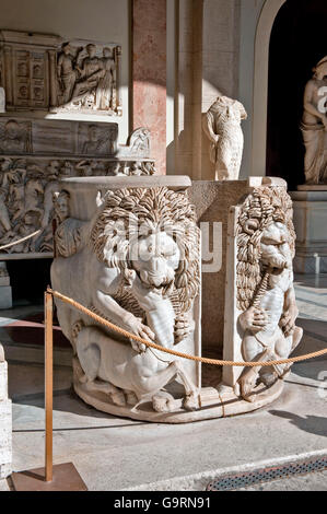 Ottagono sarcophage de Cortile, Museo Pio Clementino, Musées du Vatican, Rome, Latium, lazio, Italie, Europe / Cité du Vatican Banque D'Images