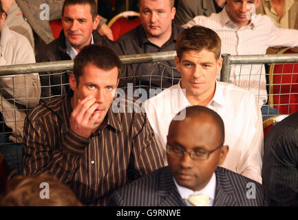 Boxe - combat pour le titre poids plume de l'UMA - Derry Matthews v John Simpson - Liverpool Olympia Banque D'Images