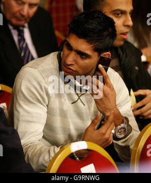 Le boxeur britannique Amir Khan à l'Olympia de Liverpool pendant une soirée de boxe qui inclut le combat de poids plume WBU entre Derry Matthews et John Simpson. Banque D'Images