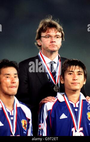 Football - coupe des Confédérations - finale - France / Japon. Entraîneur du Japon, Philippe Troussier Banque D'Images