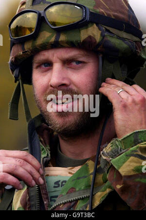 Sac John Clarkson de Plymouth pendant l'entraînement à la RAF Lossiemouth, en Écosse, avant leur déploiement en Afghanistan en avril 2007. Banque D'Images