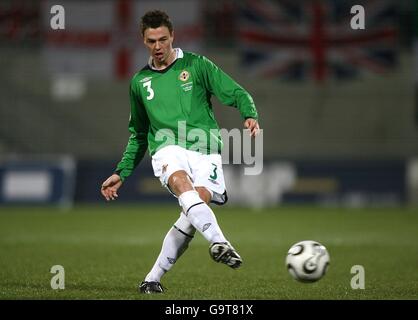 Football - Championnat d'Europe de l'UEFA qualification 2008 - Groupe F - Liechtenstein / Irlande du Nord - Rheinpark. Jonny Evans, Irlande du Nord Banque D'Images