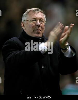 Alex Ferguson, directeur de Manchester United, à la fin du jeu Banque D'Images