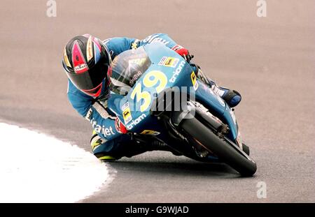 Motocyclisme - Championnat du monde 125cc - Grand Prix britannique - Donington Park. Jaroslav Hules, Italjet moto Banque D'Images